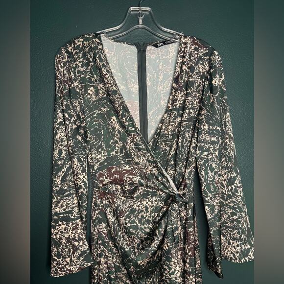 Zara Green Midi Long Sleeve Wrap Dress - Picture 3 of 6
